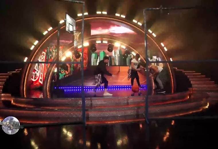 Daniel Carvajal derrochó sensualidad en Dancing With The Stars con su rumba y su freestyle
