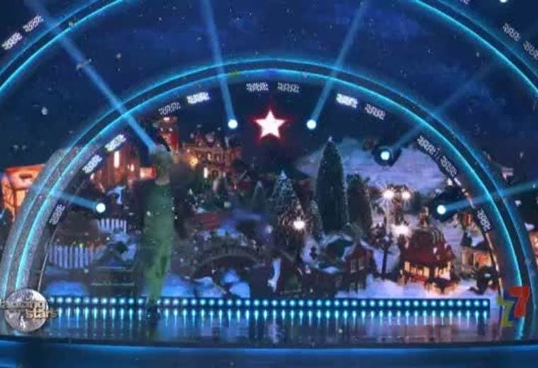 Víctor Carvajal cerró la temporada de Dancing With The Stars con tres coreografías