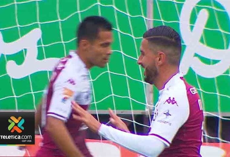 Marvin Angulo espera cerrar el torneo como titular en el Saprissa
