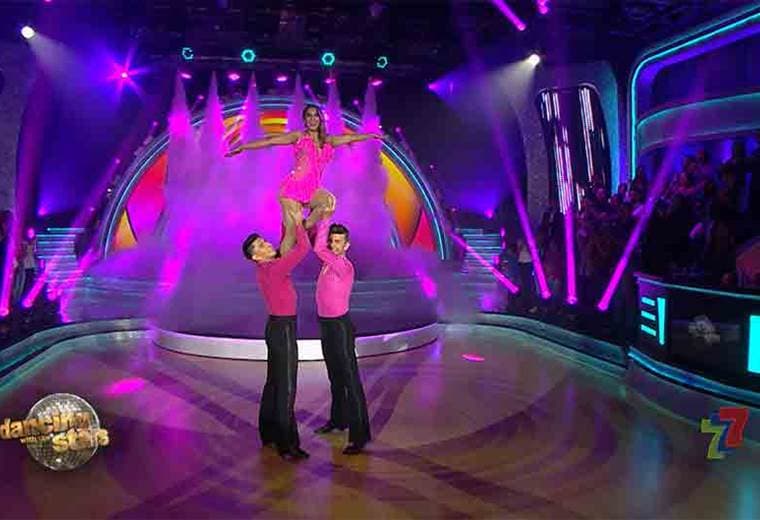 Yokasta Valle bailó con Víctor Carvajal en la octava gala de Dancing With The Stars