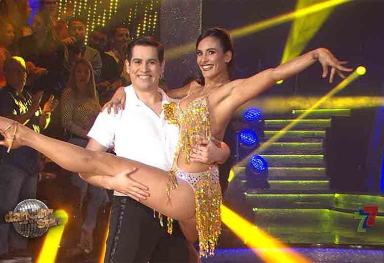Johanna Solano se movió al ritmo de cha cha y rumba en semifinal de Dancing With The Stars