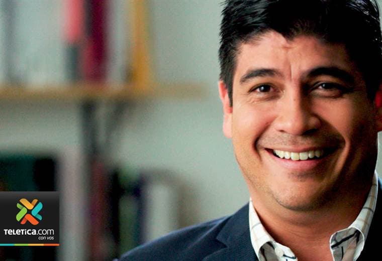 Carlos Alvarado nos cuenta su vida