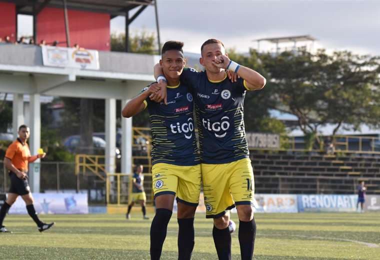 Guadalupe se da un festín ante el colero La U en el arranque del Clausura