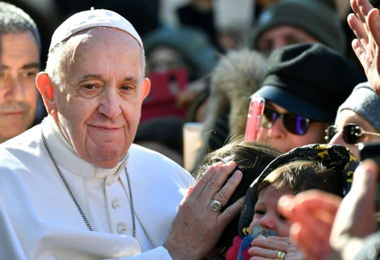 Papa Francisco dio negativo en estudio por posible infección con coronavirus