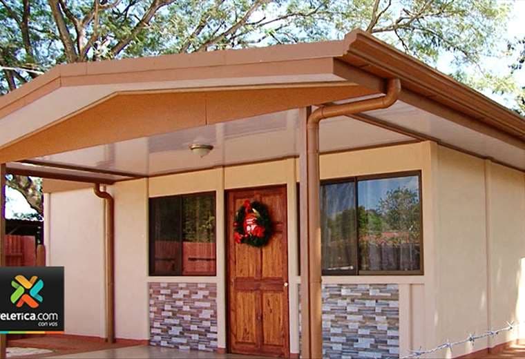 Sueños de Navidad 2019 entregó casa propia a diez familias gracias a su apoyo