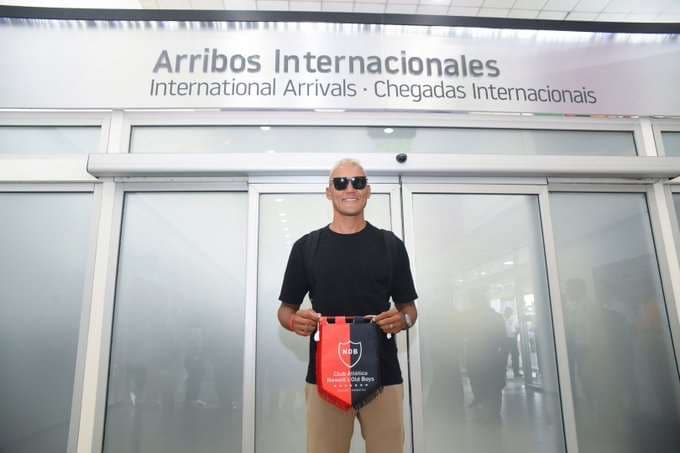 Recibimiento de lujo: afición de Newell's se rinde en aplausos hacia Keylor Navas