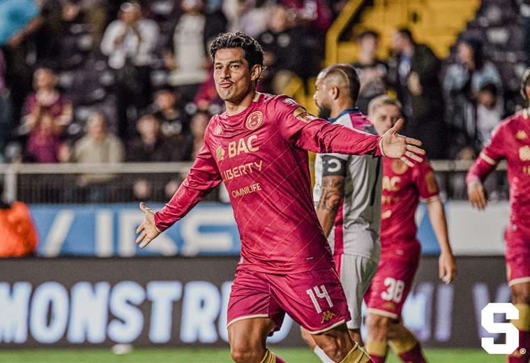 Ariel Rodríguez le sigue resolviendo a Saprissa en la segunda parte