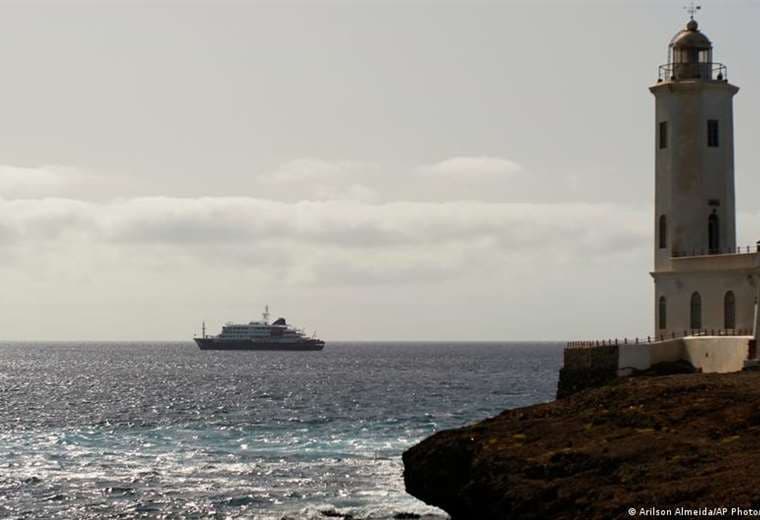España acogerá en Islas Canarias al crucero del hantavirus