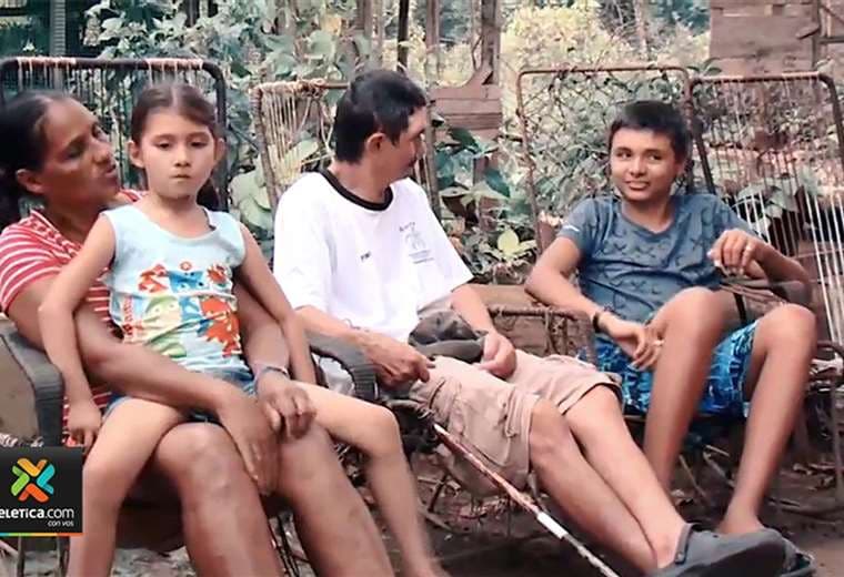Idalí y Danny sueñan con una casa propia que tenga baño y agua potable