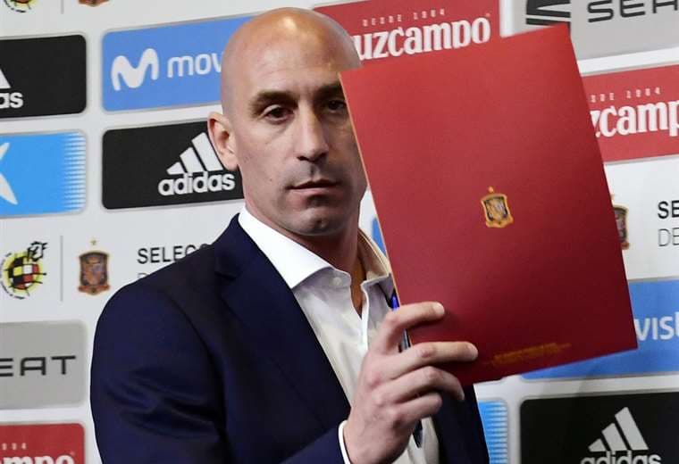La madre de Rubiales en huelga de hambre hasta que Hermoso "diga la verdad"