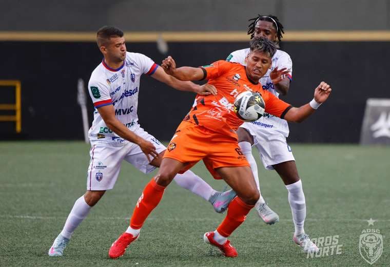 San Carlos le dio vuelta al marcador y derrotó a Puntarenas