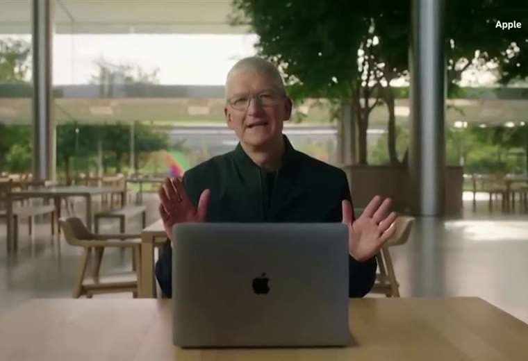 Zona Tec: Apple abre nuevo capítulo en su historia tras salida de Tim Cook