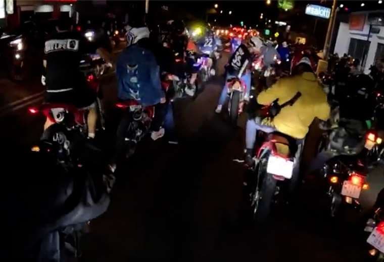 Caravanas de motos: ¿espectáculo en carretera o fachada del crimen organizado?